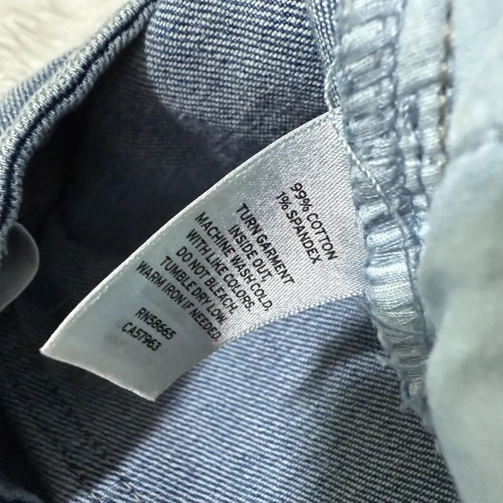Women Abound High Rise Distressed Mom Jeans in Light Blue Size 27 Casual